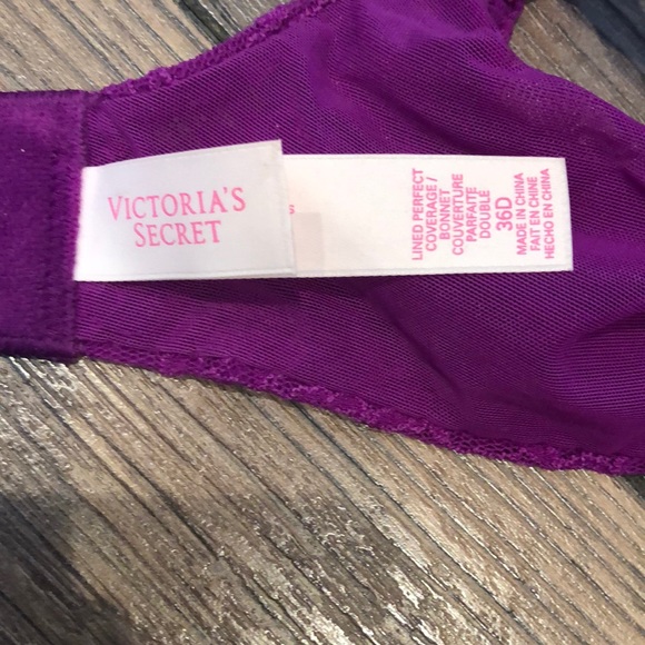 Victoria’s Secret 36D Bra Bundle - Picture 6 of 6